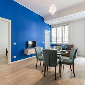Station Renovated Apartment
